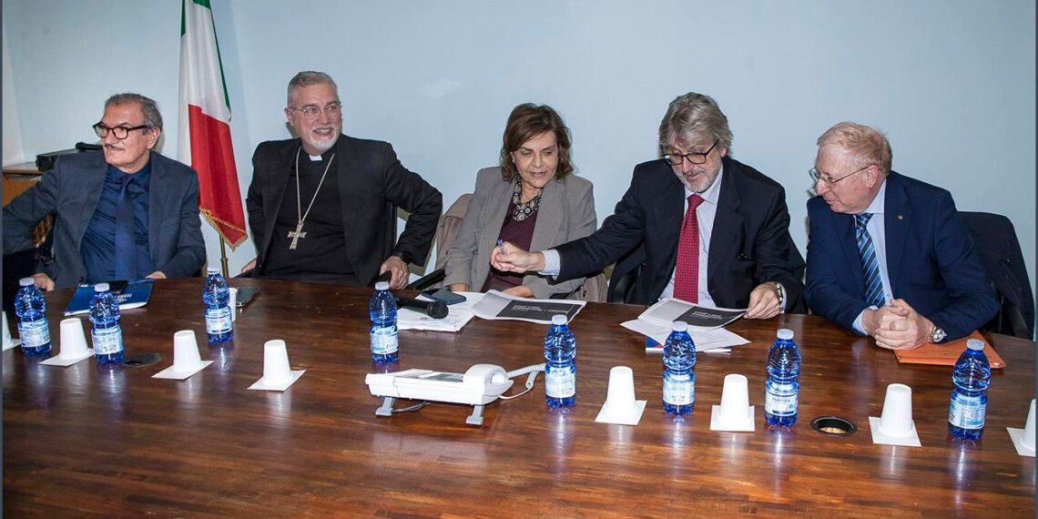 Riunione in Prefettura sulla sanità, nota congiunta del sindaco di Vibo Valentia e del presidente della Conferenza dei sindaci 1 Riunione in Prefettura sulla sanità, nota congiunta del sindaco di Vibo Valentia e del presidente della Conferenza dei sindaci