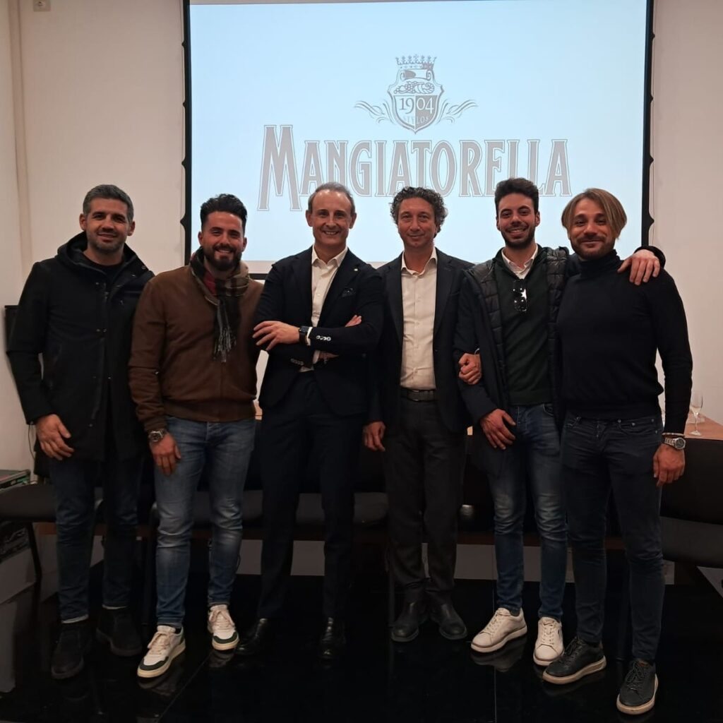 598325436 1295642495940427 5377733968690605108 n