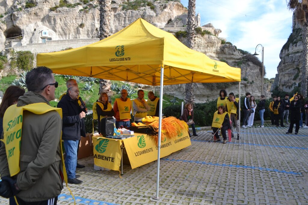 Puliamo il Parco Marino a Tropea con l’istituto superiore a conclusione del quadrimestre (VIDEO) 7 DSC 0402