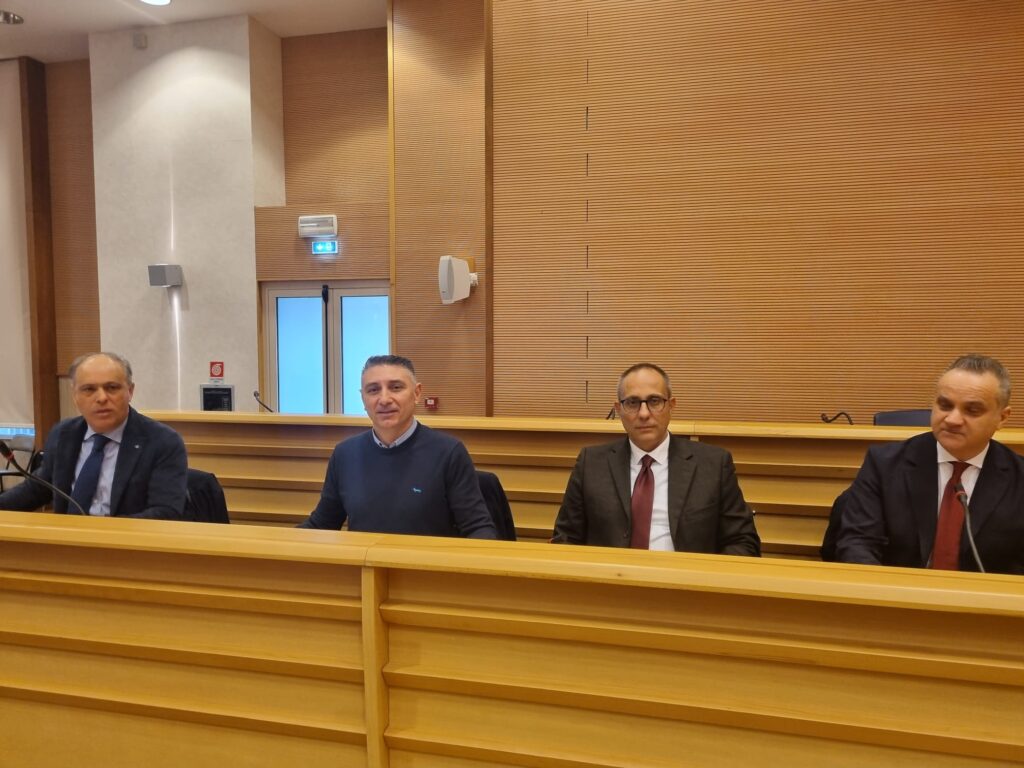 I consiglieri Mangiardi La Caria Console e Barbalace