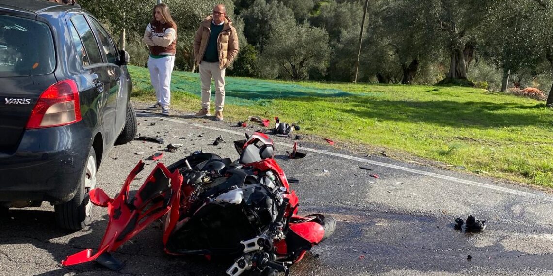 Grave incidente sulla Statale 18: motociclista ferito in modo serio, illeso il sindaco di Mileto