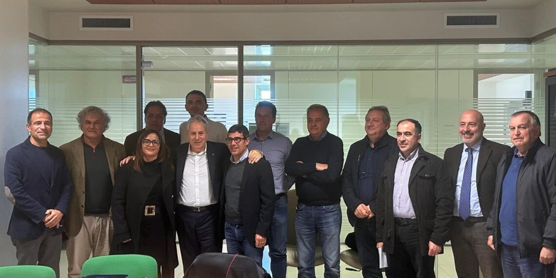 Parchi marini, concessi ai Comuni campi ormeggio per tutelare posidonia da ancoraggio selvaggio 1 Parchi marini, concessi ai Comuni campi ormeggio per tutelare posidonia da ancoraggio selvaggio