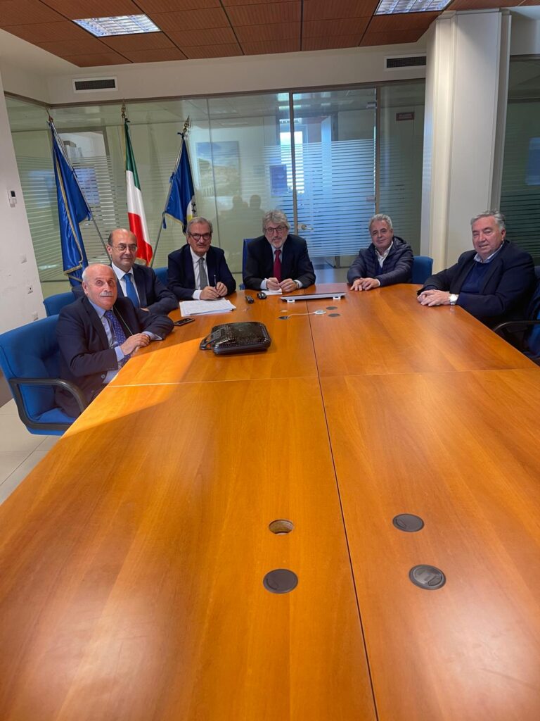 Sanità vibonese, piccoli passi avanti dall'incontro di questa mattina tra Regione e delegazione di sindaci 2 WhatsApp Image 2025 12 10 at 13.38.18