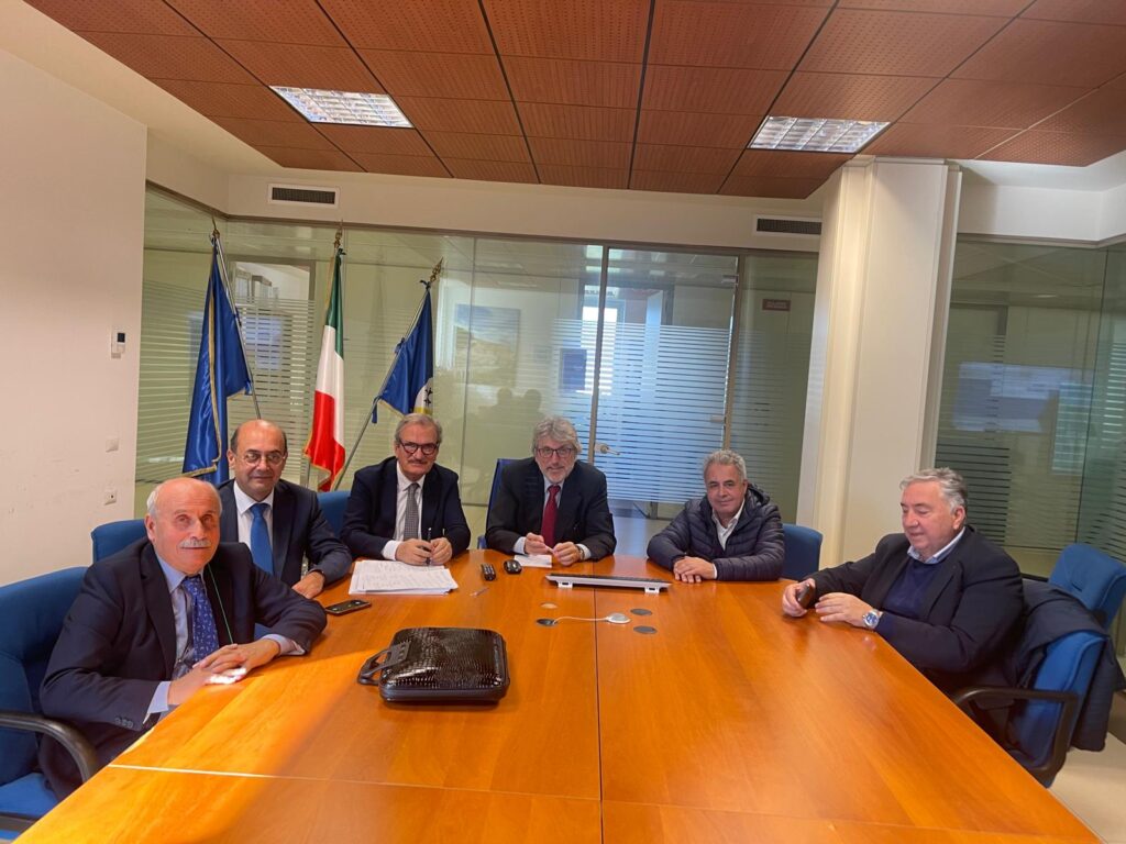 Sanità vibonese, piccoli passi avanti dall'incontro di questa mattina tra Regione e delegazione di sindaci 3 WhatsApp Image 2025 12 10 at 13.38.19