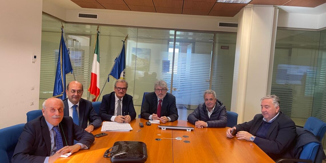 Sanità vibonese, piccoli passi avanti dall'incontro di questa mattina tra Regione e delegazione di sindaci 1 Sanità vibonese, piccoli passi avanti dall’incontro di questa mattina tra Regione e delegazione di sindaci