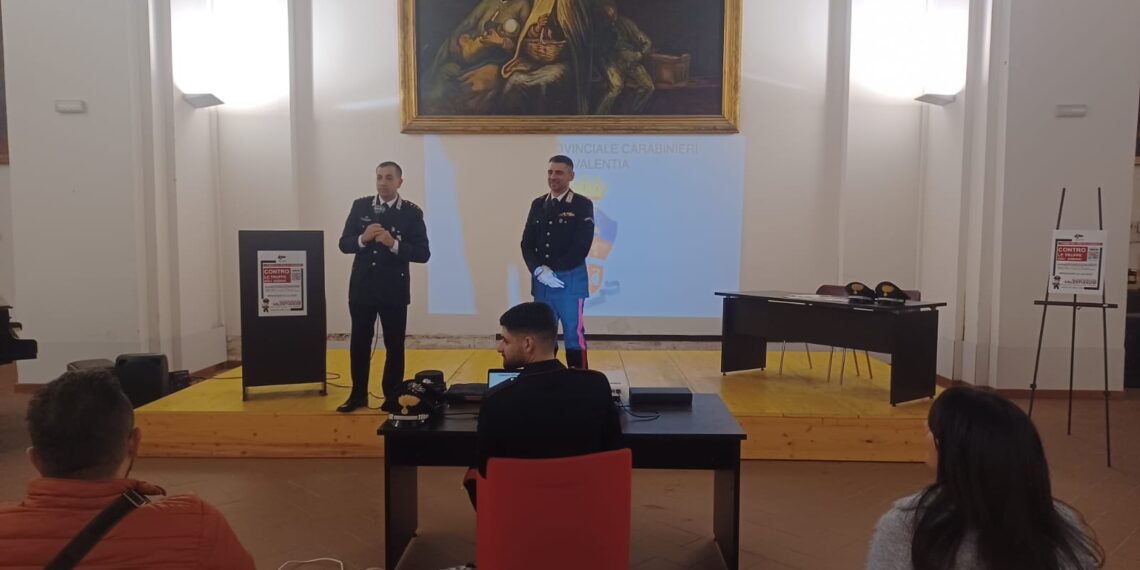 Crescono le truffe agli anziani: a Vibo Valentia un incontro per prevenirle (VIDEO) 1 Crescono le truffe agli anziani: a Vibo Valentia un incontro per prevenirle (VIDEO)