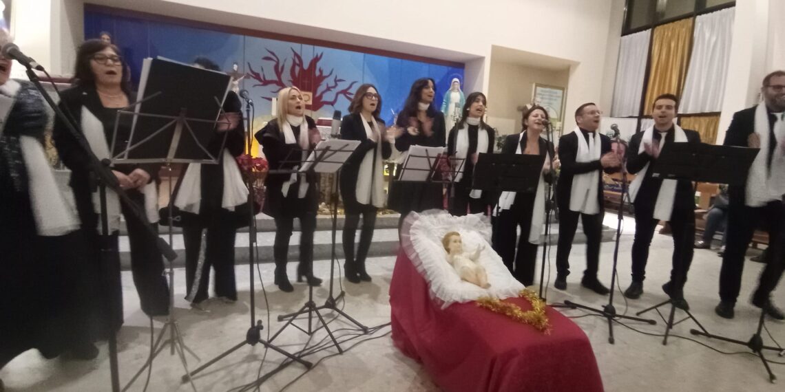 La preghiera si fa canto nella parrocchia di San Massimiliano Kolbe al Parco Commerciale Le Fontane di Catanzaro