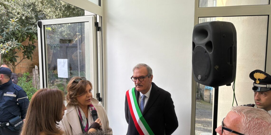 Vibo Valentia, inaugurati i nuovi centri nelle frazioni: da scuole abbandonate a poli di inclusione