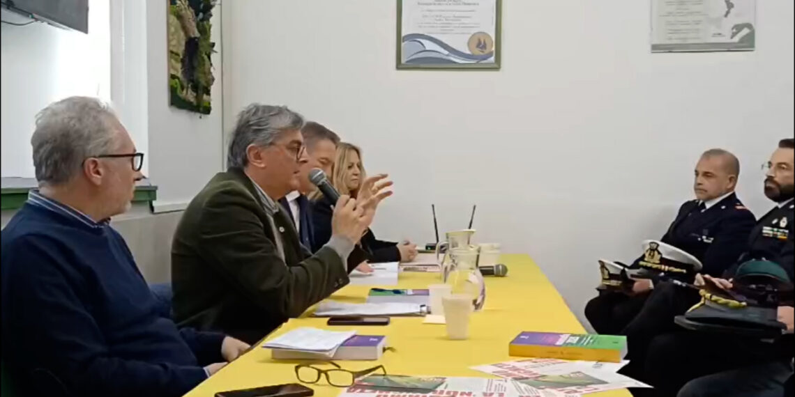 "Verità e Giustizia" a Ricadi la carovana nazionale di Legambiente dedicata al capitano De Grazia (VIDEO) 1 “Verità e Giustizia” a Ricadi la carovana nazionale di Legambiente dedicata al capitano De Grazia (VIDEO)