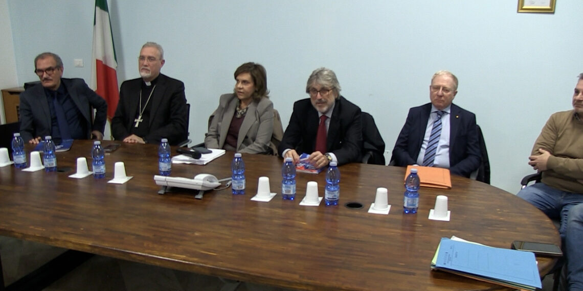 Vibo Valentia divisa tra rabbia e speranza: la Regione difende le sue scelte sulla sanità (VIDEO)