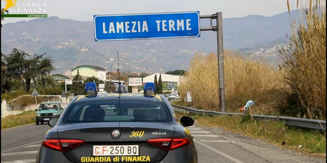 Bonus 110%, sequestrati crediti d'imposta per oltre un milione a Lamezia Terme (VIDEO) 1 Bonus 110%, sequestrati crediti d’imposta per oltre un milione a Lamezia Terme (VIDEO)