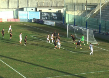 Calcio, per la Vibonese è notte fonda al Razza: anche il Gela passa e scoppia la contestazione (VIDEO)