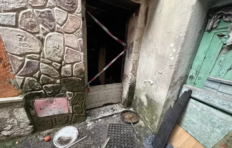 Due incendi nel giro di poche ore a Lamezia Terme 1 Due incendi nel giro di poche ore a Lamezia Terme