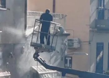 Individuato il responsabile dell’incendio all’ingresso di un bar a Cassano Ionio