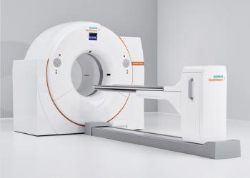 Quando curarsi diventa un percorso a ostacoli, la denuncia: in Calabria manca una PET PSMA