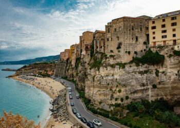 Tropea s’illumina per il Natale: la Perla del Tirreno si conferma destinazione autentica tutto l’anno