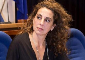 Riunione Cosfel presieduta da sottosegretario Wanda Ferro, importanti provvedimenti per 13 comuni calabresi 5 Cosfel dà via libera ad assunzioni per Provincia di Cosenza e 12 comuni calabresi