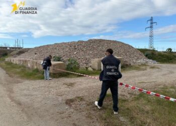 Le Fiamme Gialle del ROAN hanno sequestrato un’attività di gestione di rifiuti abusiva