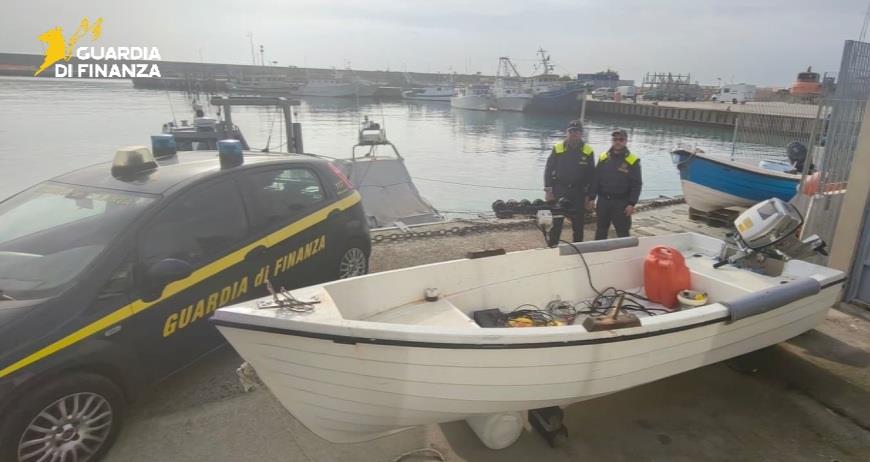 Sequestrati circa 55 chili di novellame di sarda dalla Guardia di Finanza 1 Sequestrati circa 55 chili di novellame di sarda dalla Guardia di Finanza