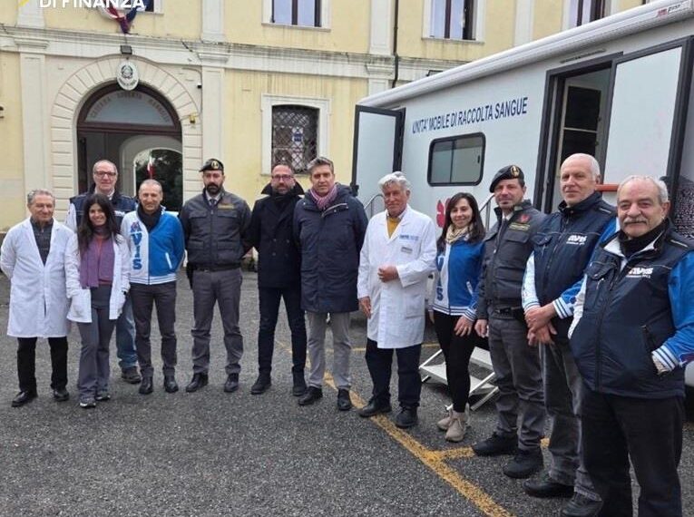 Le Fiamme Gialle Catanzaresi donano il sangue per l’AVIS