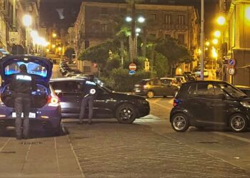 Vibo Valentia, controlli della polizia: violano le prescrizioni del questore, individuati e denunciati