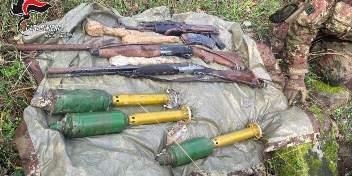Scoperto in Aspromonte un arsenale di armi da guerra