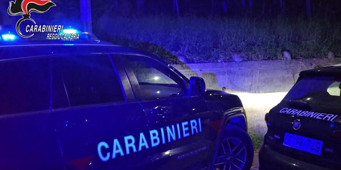 Finta consegna di un pacco postale, arrestato un pericoloso latitante (VIDEO)
