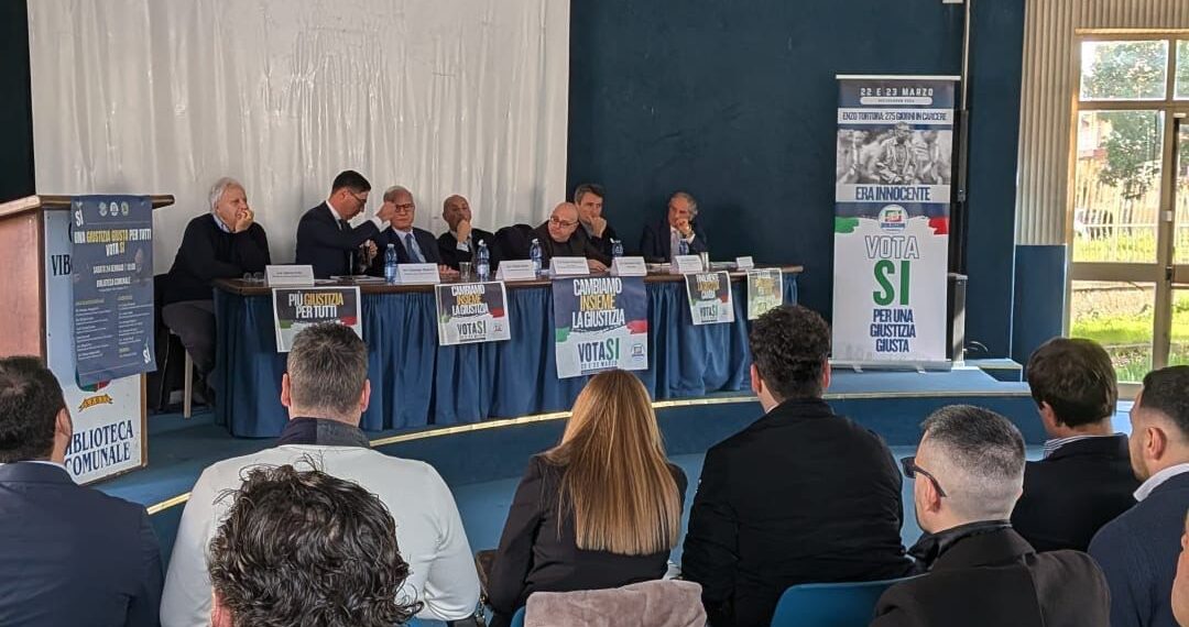 Il SÌ convinto di Vibo Valentia. Successo di pubblico alla Biblioteca comunale 1 Il SÌ convinto di Vibo Valentia. Successo di pubblico alla Biblioteca comunale