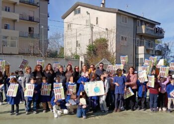 Il rifiuto come risorsa: prosegue l’attività di sensibilizzazione nelle scuole di Vibo Valentia 9 Il rifiuto come risorsa: prosegue l’attività di sensibilizzazione nelle scuole di Vibo Valentia