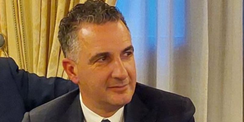 Da Vibo Valentia a Castrolibero, ancora un politico vittima: aggredito il consigliere regionale Orlandino Greco 1 Da Vibo Valentia a Castrolibero, ancora un politico vittima: aggredito il consigliere regionale Orlandino Greco