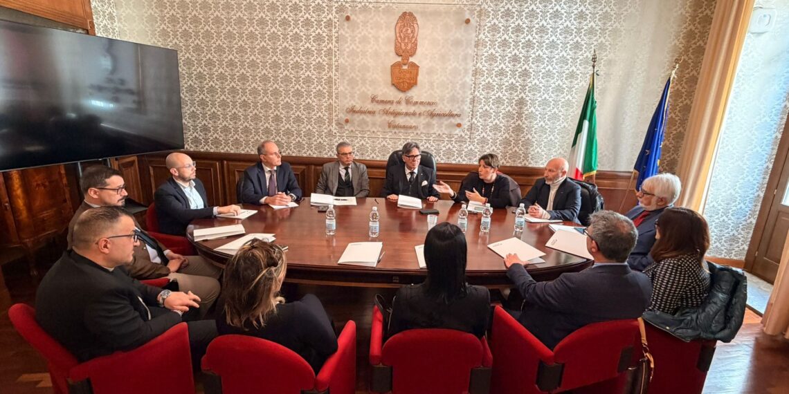 Ciclone Harry, riunione operativa alla Camera di commercio per l'emergenza 1 Ciclone Harry, riunione operativa alla Camera di commercio per l’emergenza