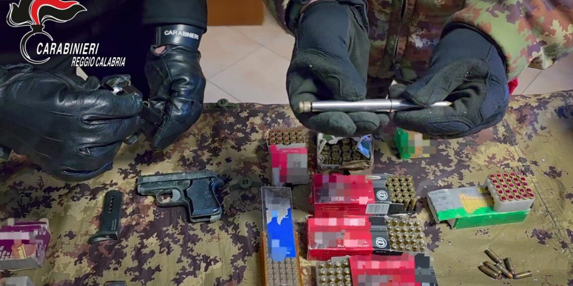 Scoperte dai Carabinieri di Riace tre armi clandestine a casa di un insospettabile (VIDEO)