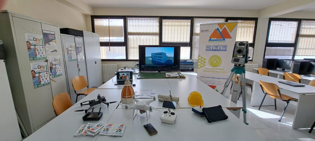 IIS ITG e ITI e ITE di Vibo Valentia ottiene due nuovi percorsi 4+2 per indirizzo geometri e informatica 3 WhatsApp Image 2026 01 10 at 13.36.25 1