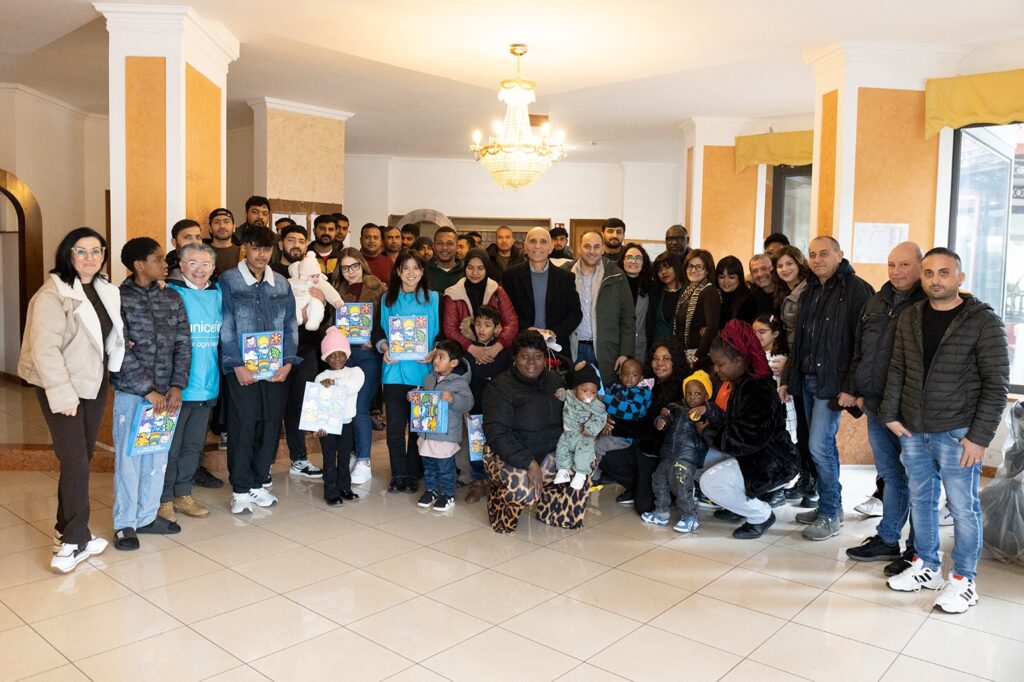 Il “Regalo sospeso” nella Pediatria dello Jazzolino e visita ai bambini ospiti del centro di accoglienza di Nicotera 3 WhatsApp Image 2026 01 23 at 11.28.191