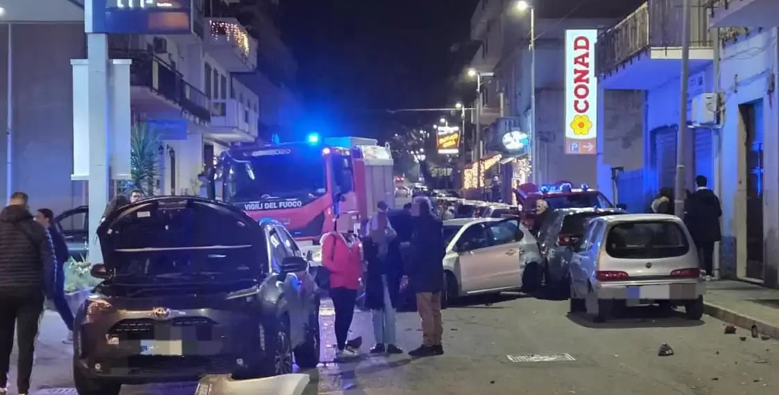 Era ubriaco alla guida e ha provocato un incidente con due feriti