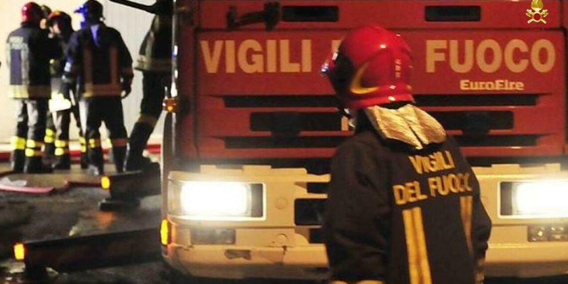 A Spadola in fiamme mezzi della ditta Mammone