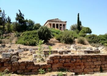 Dall'Acropoli all'Agorà e passando per Plaka: una passeggiata nell'Atene storica 9 Dall’Acropoli all’Agorà e passando per Plaka: una passeggiata nell’Atene storica