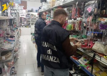 Carnevale sicuro: intensificati i controlli, sequestrati  180mila articoli di carnevale non conformi (VIDEO)