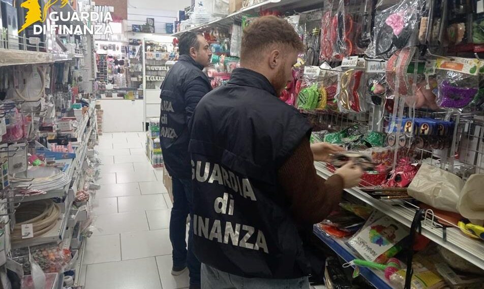 Carnevale sicuro: intensificati i controlli, sequestrati  180mila articoli di carnevale non conformi (VIDEO)