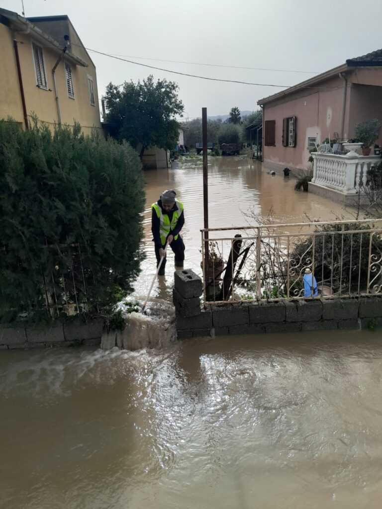 Maltempo in Calabria, il Consorzio di Bonifica sempre in prima linea (FOTO) 4 2a8dcff4 aed4 490b 879e 8a429d65acc5