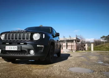 I controlli dei Carabinieri hanno portato alla sospensione di due cantieri a Sellia Marina