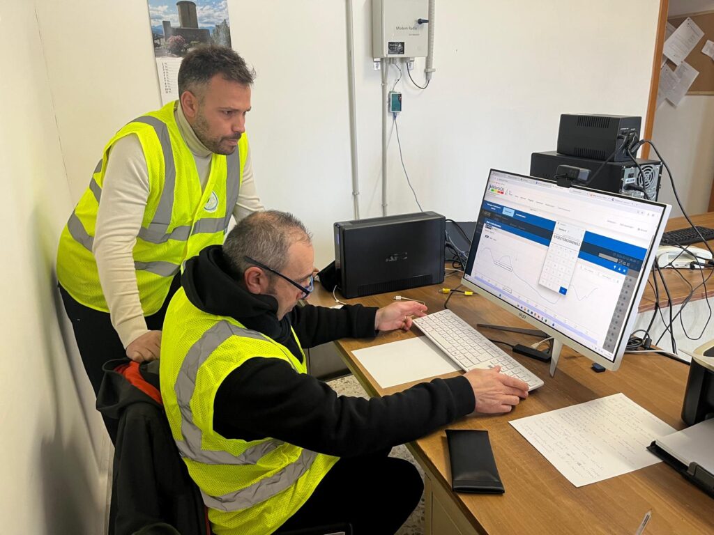 Maltempo in Calabria, il Consorzio di Bonifica sempre in prima linea (FOTO) 5 Cabina di regia allopera4