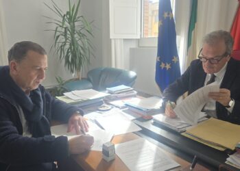 Più controlli su rifiuti, randagismo e pesca abusiva: il Comune firma la convenzione con le Guardie ANUU