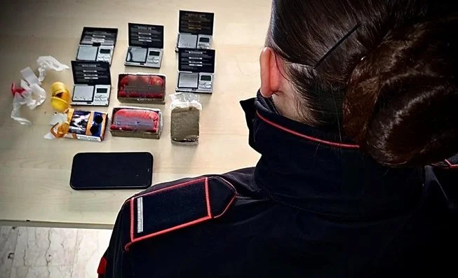 Arrestato a Sambiase perchè trovato in possesso di hashish 1 Arrestato a Sambiase perchè trovato in possesso di hashish