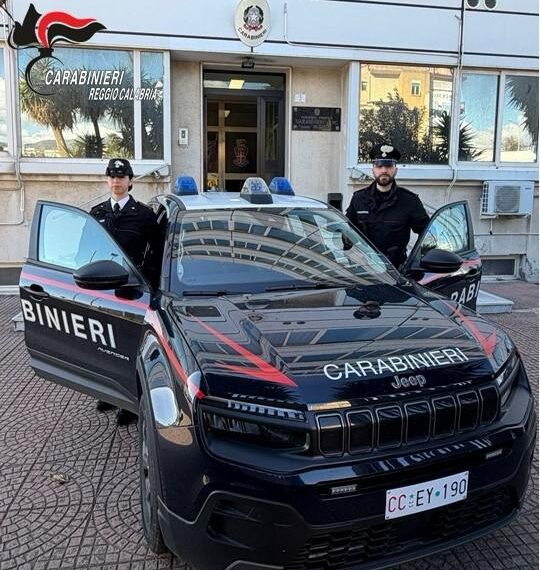 I Carabinieri della stazione di Rione Modena arrestano una donna per furto