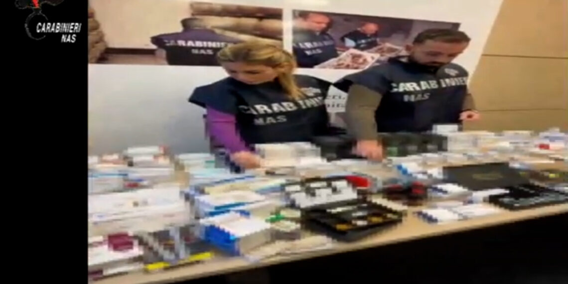 Traffico illecito di anabolizzanti, ai domiciliari un 36enne di Cassano allo Jonio (VIDEO) 1 Traffico illecito di anabolizzanti, ai domiciliari un 36enne di Cassano allo Jonio (VIDEO)