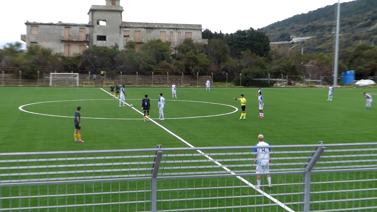 Pizzo ritrova il suo campo sportivo: inaugurato lo stadio “V. Tucci” finalmente ristrutturato (VIDEO)