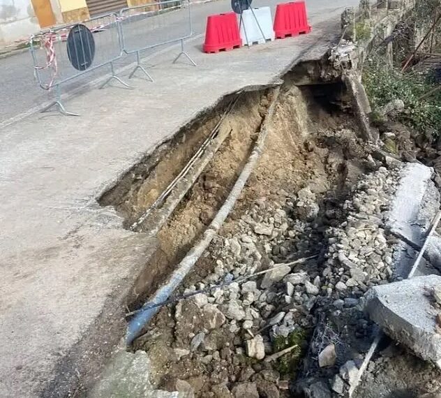 Frana a San Gregorio d’Ippona, problemi lungo la SS 182