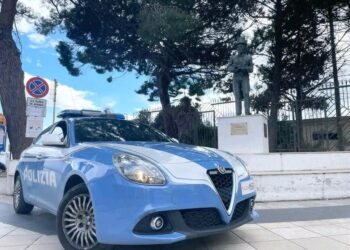La Polizia di Crotone effettua controlli a Isola di Capo Rizzuto e nel capoluogo, denunciata una persona