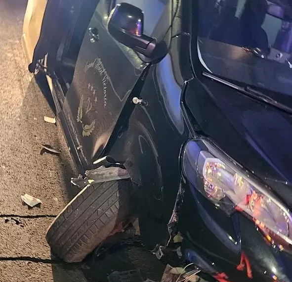 Un camion perde una ruota e provoca un incidente sulla A2 1 Un camion perde una ruota e provoca un incidente sulla A2